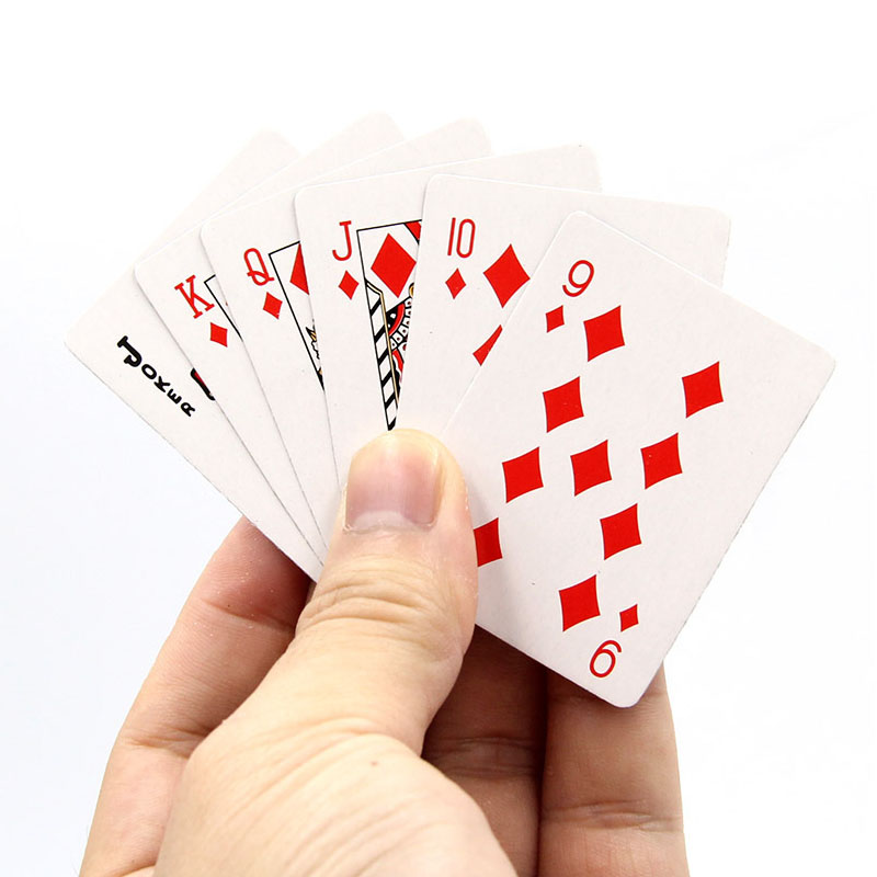 Mini Poker Playing Cards Festi - Party Games Juego avaliação e preço
