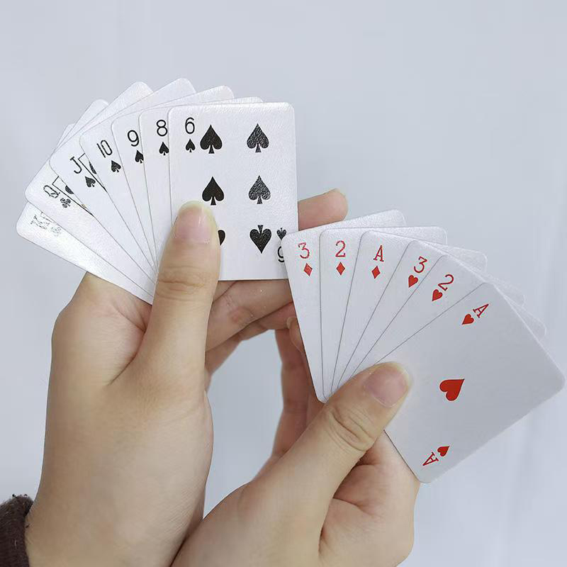Mini Poker Playing Cards Festi - Party Games Juego avaliação e preço